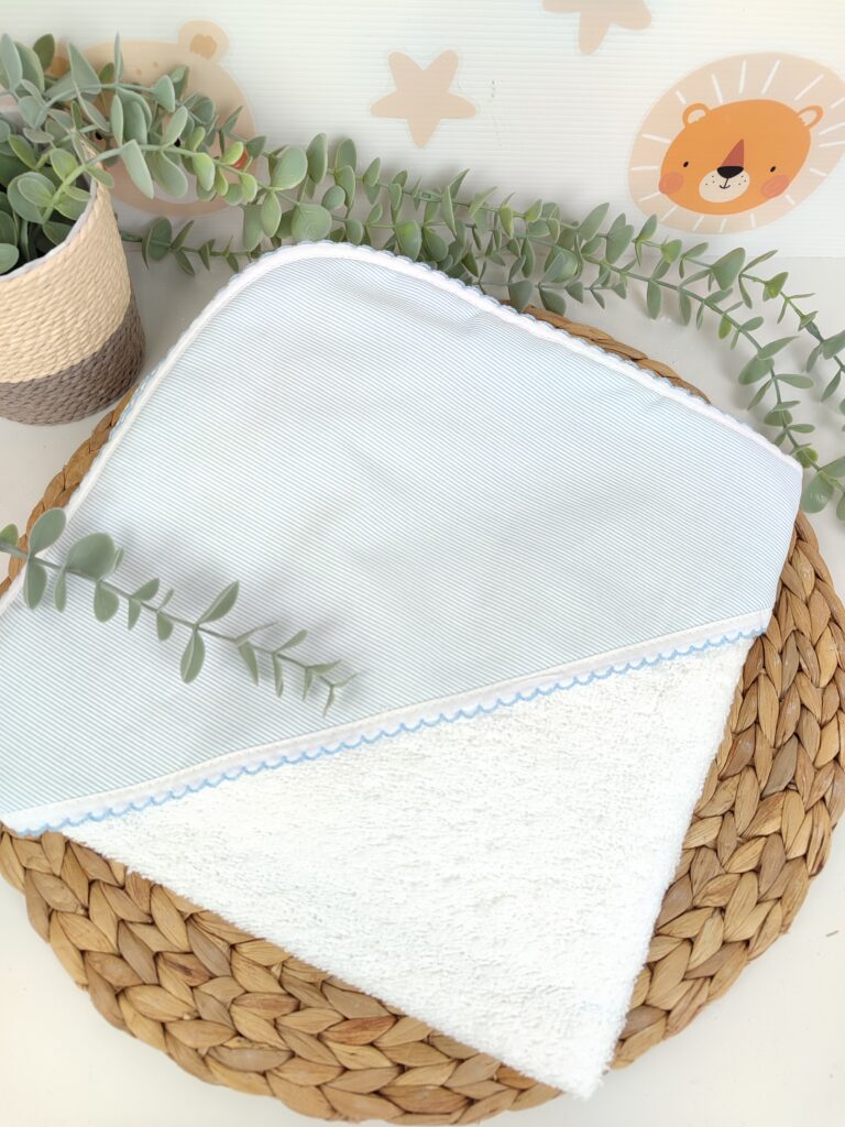 Capa de baño Modelo Rayas azules