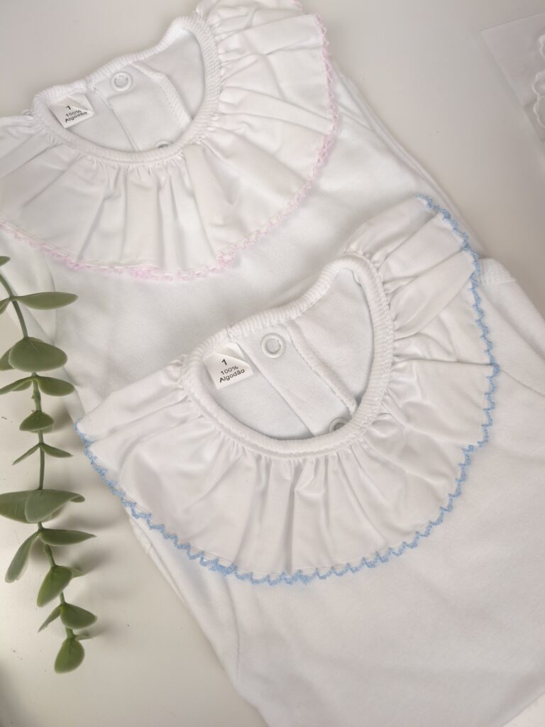 Body cuello puntilla